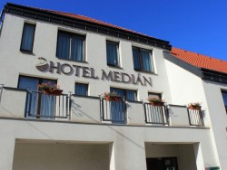 Hotel Medián Hajdúnánás