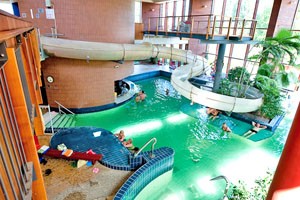 Rába Quelle Győr - vnútorný bazén